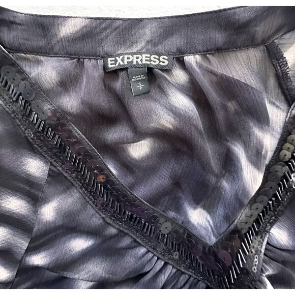 Express black and white print sequin trim v neckline sheer top SMALL - Picture 4 of 4